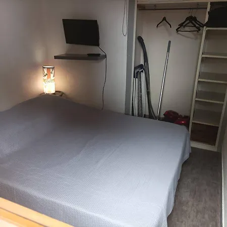 Apartment Superbe T2 Avec Piscine, Parking Prive Et Terrasse, Proche Du Village Naturiste Et Du Port - Fr-1-749-17